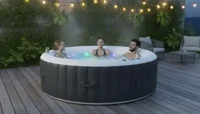 Wellness daheim: Aufblasbare Sprudelbäder